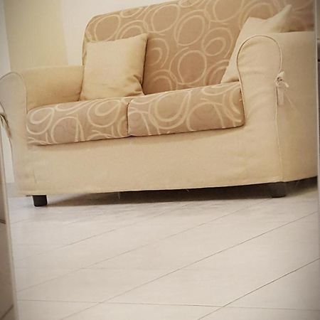 Happy Apartment Лече Екстериор снимка