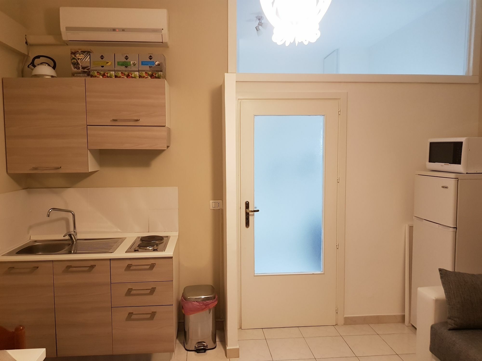 Happy Apartment Лече Екстериор снимка